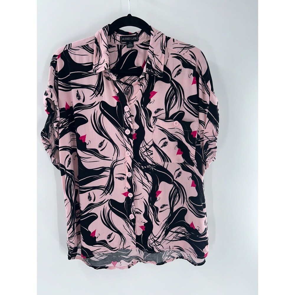 Women's Audrey Lane Face Print Short-Sleeve Button Up Top Size 1X